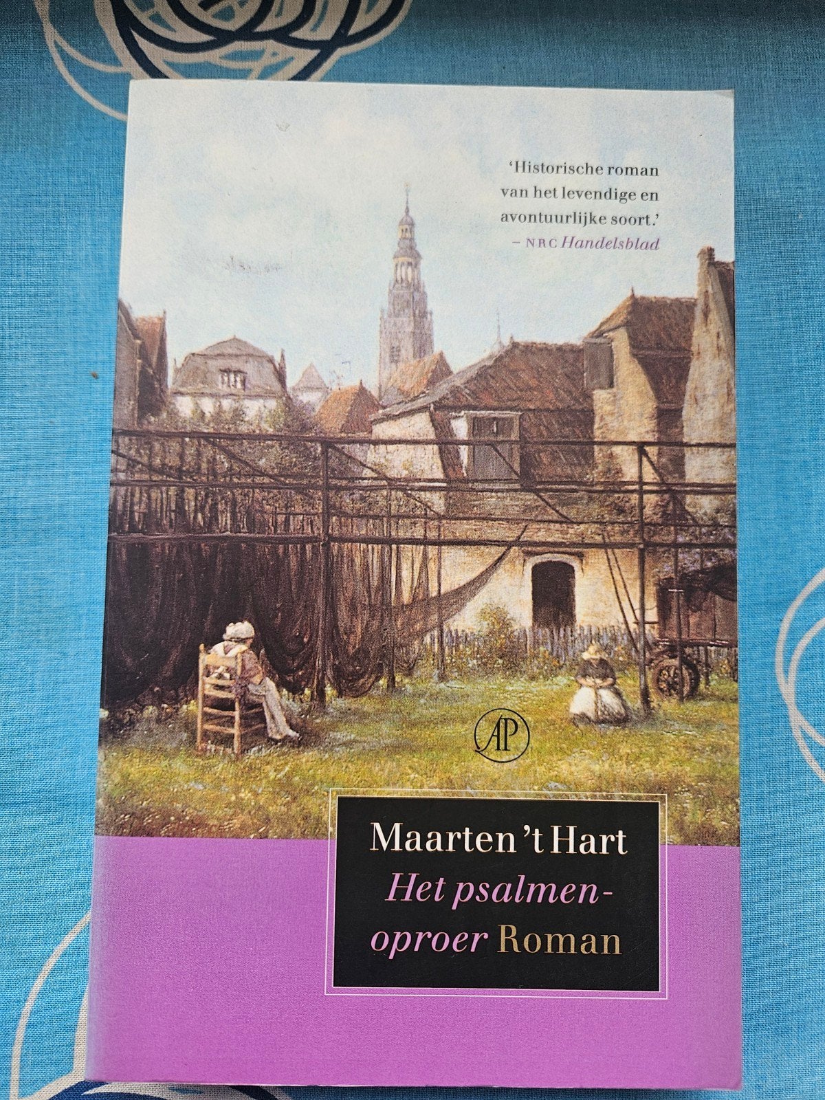 Het psalmenoproer - Maarten 't Hart (Roman), Boeken, Ophalen of Verzenden, Zo goed als nieuw, Maarten 't Hart, Nederland