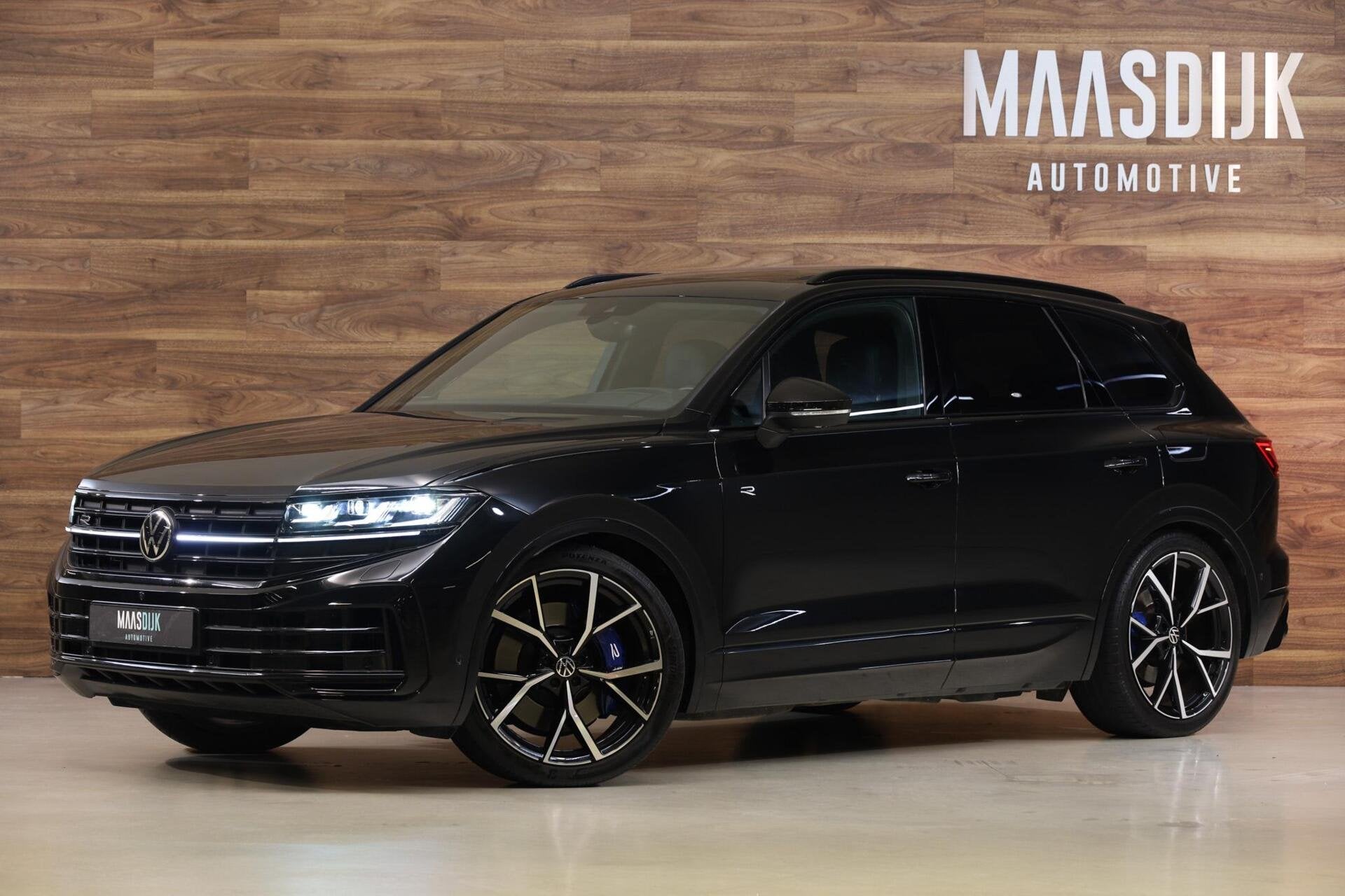 Volkswagen Touareg 3.0 TSie 4MOTION|R-Line|Pano|Massage|Dyna, Auto's, Automaat, Dealer onderhouden, Gebruikt, 2995 cc