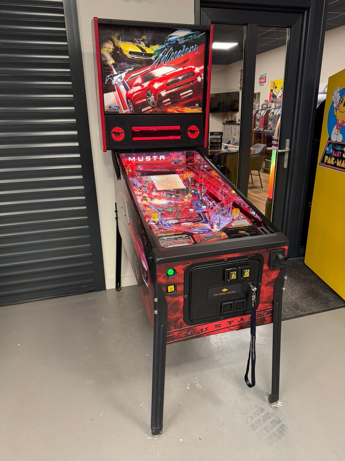 Prachtige flipperkast Stern Ford Mustang 50 Years Pinball, Verzamelen, Ophalen, Stern, Zo goed als nieuw, Dot-matrix