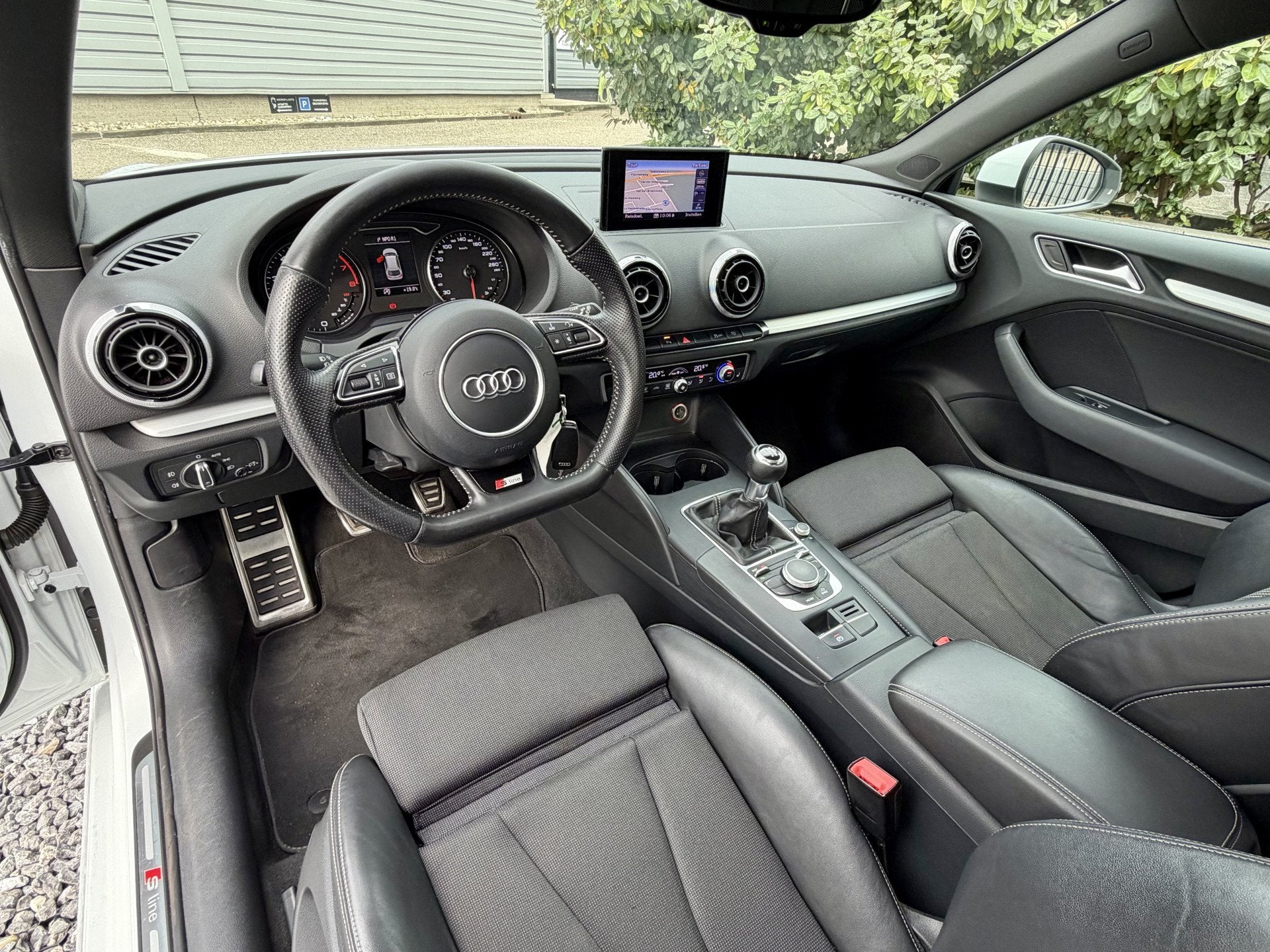 Audi A3 Sportback 1.4 TFSI 3 x S-Line Pano|Navi|PDC|Leer Wit, Auto's, Voorwielaandrijving, Gebruikt, 4 cilinders, Met garantie (alle)