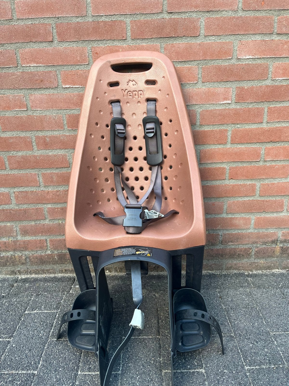Thule Yepp Maxi Achterzitje Cognac - Goede Staat, Fietsen en Brommers, Achterzitje, Ophalen, 15 t/m 25 kg, Gebruikt