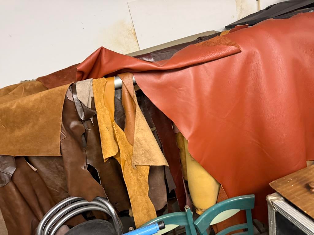 Grote partij restleer, leerstukken, Hobby en Vrije tijd, Ophalen