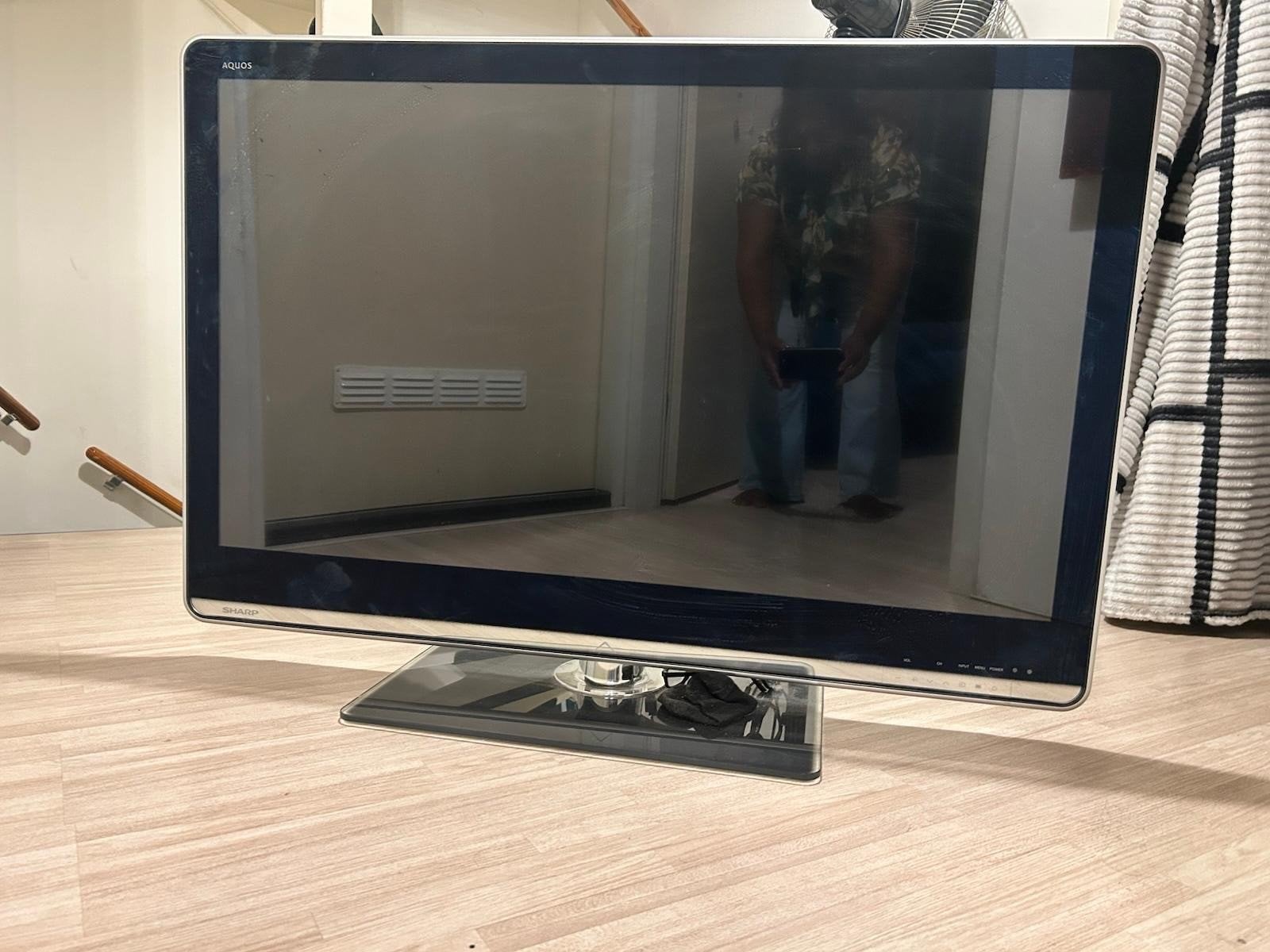 Sharp Aquos LCD TV LC-46LE820E - 46 inch Full HD, Gebruikt, LCD, Ophalen of Verzenden, 100 cm of meer