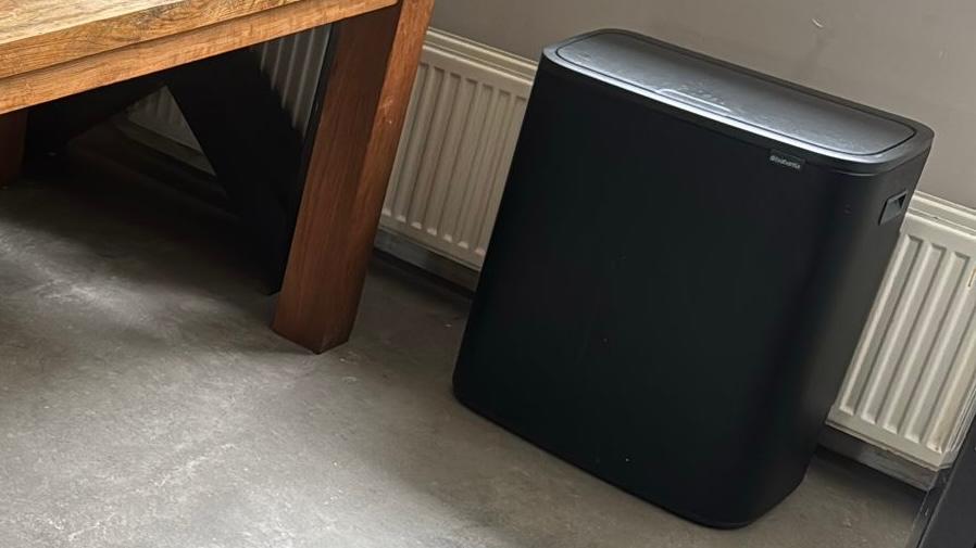 Brabantia Bo Touch Bin 2 x 30 Liter Matt Zwart, Ophalen, 40 liter of meer, Zo goed als nieuw, Metaal