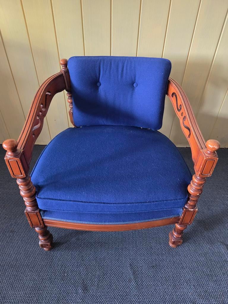 Giorgetti fauteuil – Diepblauw met prachtig houtsnijwerk, Ophalen, Gebruikt, Minder dan 75 cm, Stof