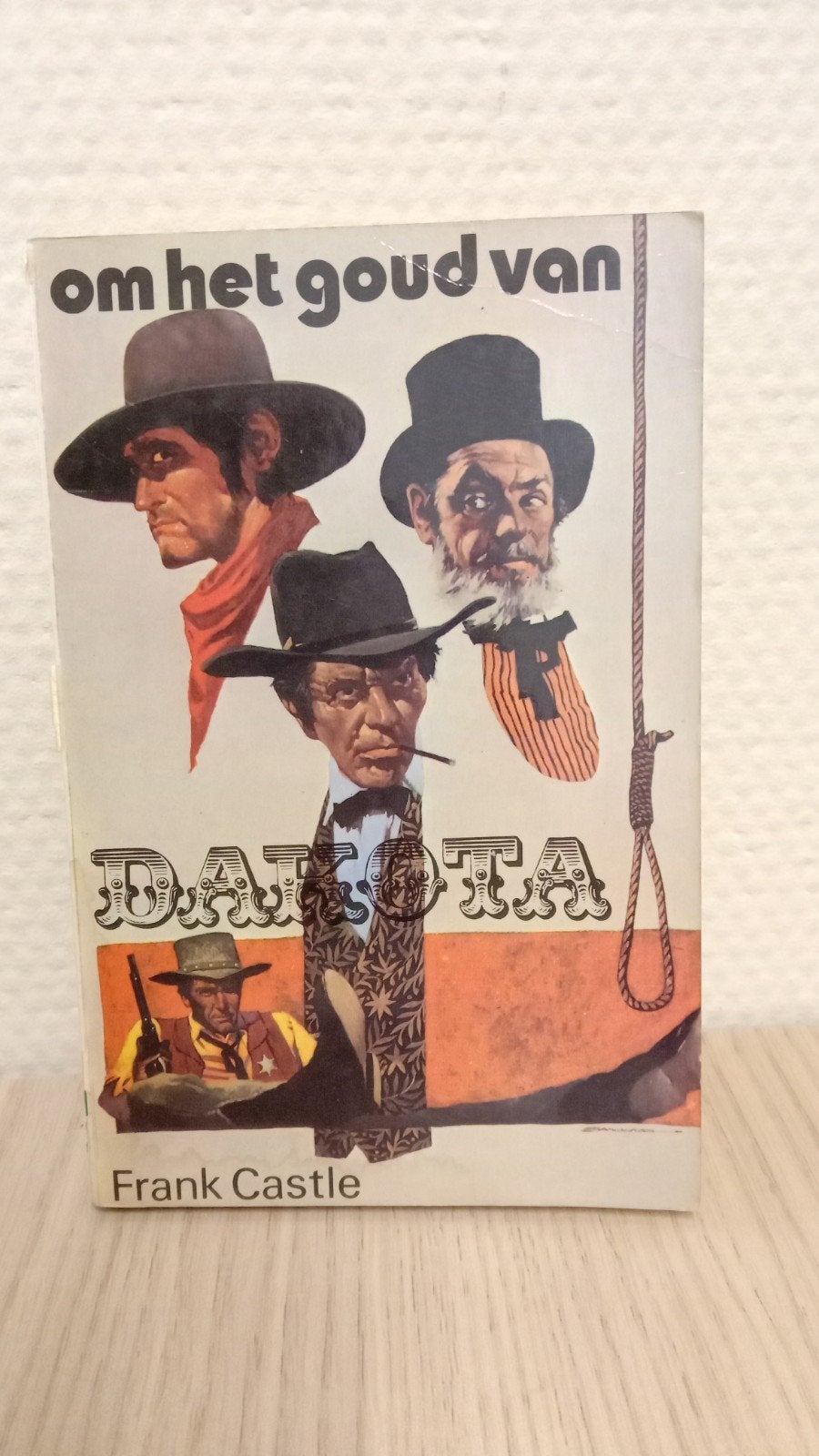 Om het goud van Dakota - Frank Castle (Super Pockets), Ophalen of Verzenden, Gelezen, Frank Castle