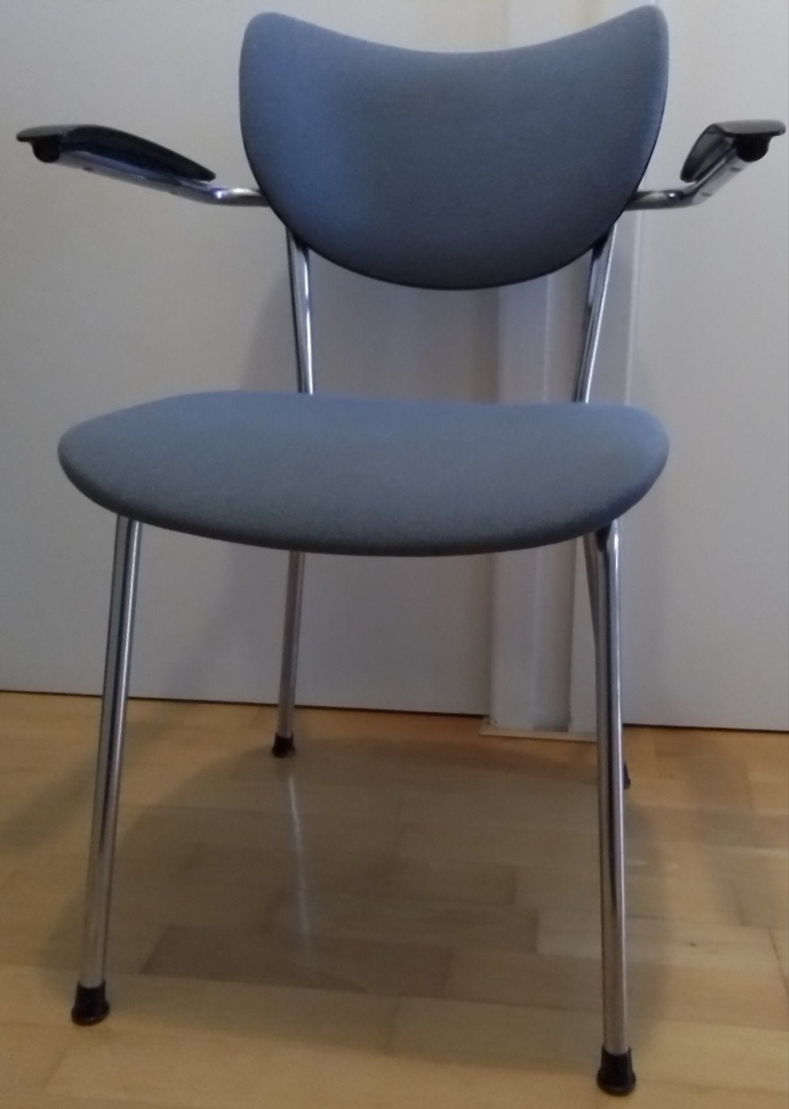 Comfortabele stoel met armleuningen - Blauw/Grijs, Huis en Inrichting, Stoelen, Ophalen, Gebruikt, Overige kleuren, Stof