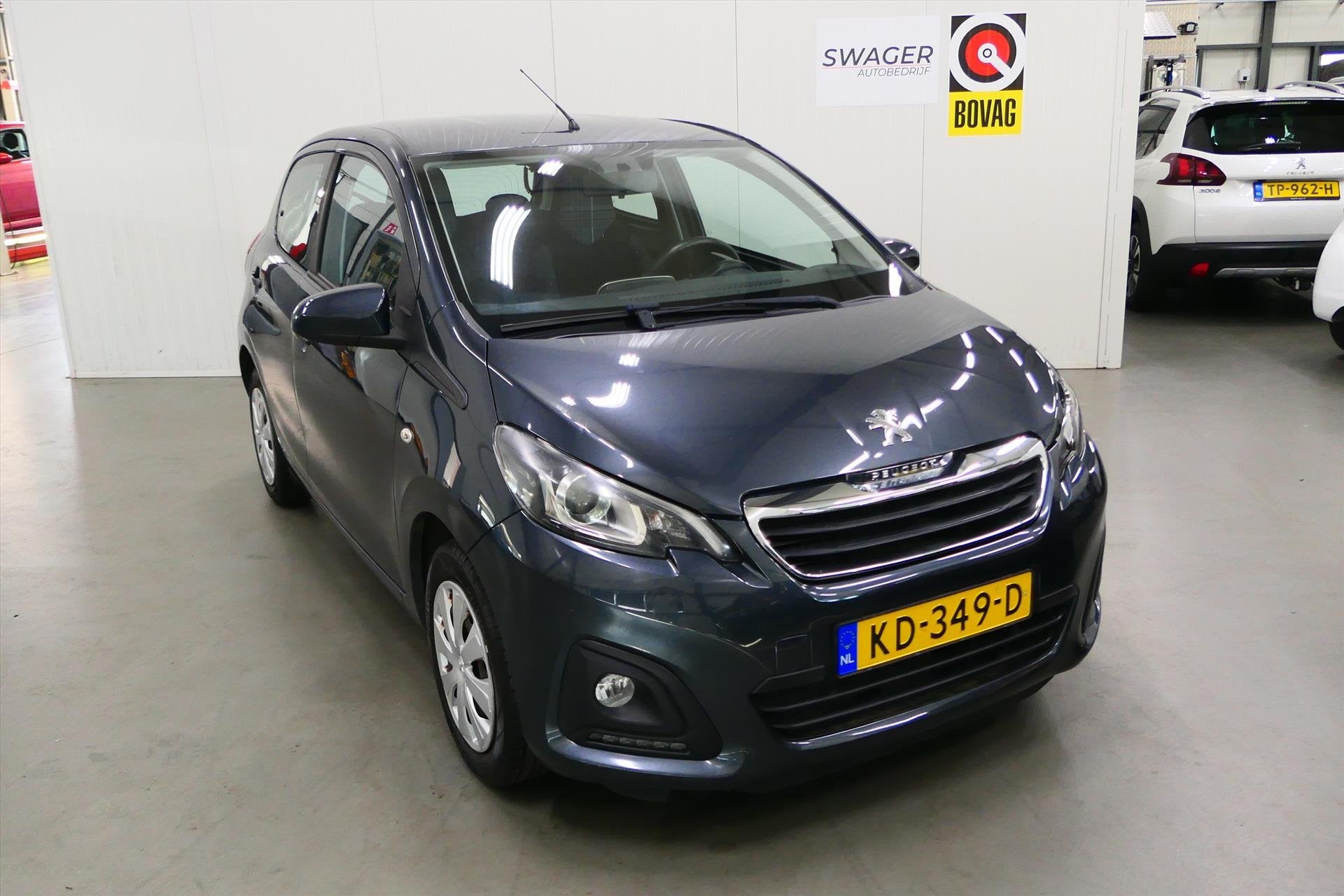 PEUGEOT 108 1.0 e-VTi 68pk 5D Active, Dealer onderhouden, Stof, 4 stoelen, Origineel Nederlands