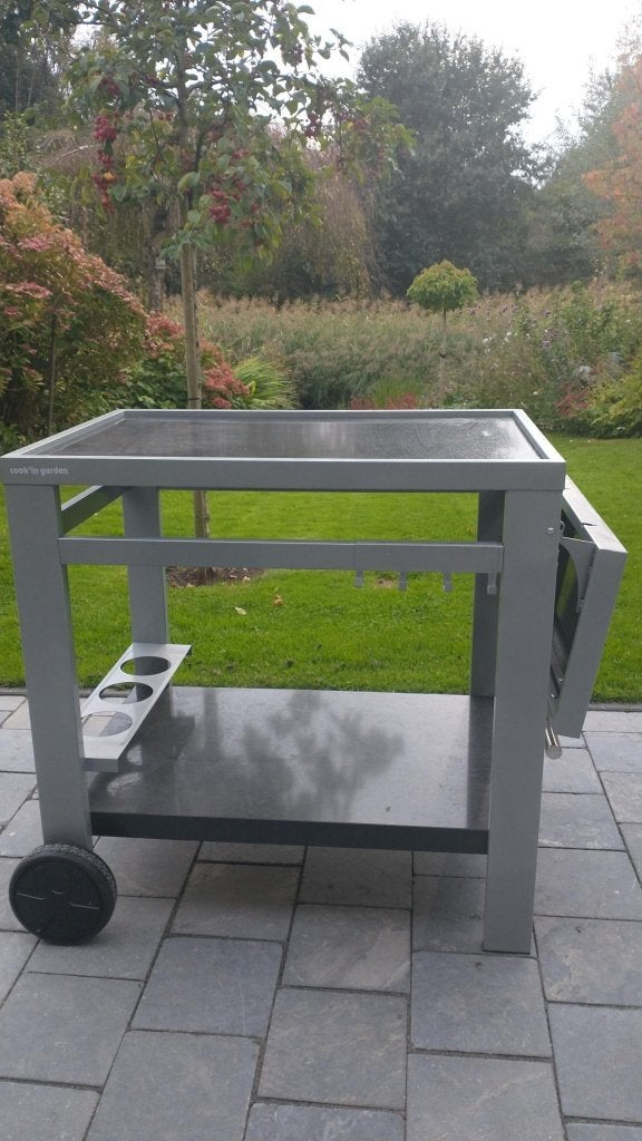 BBQ buitentafel, Ophalen, Zo goed als nieuw