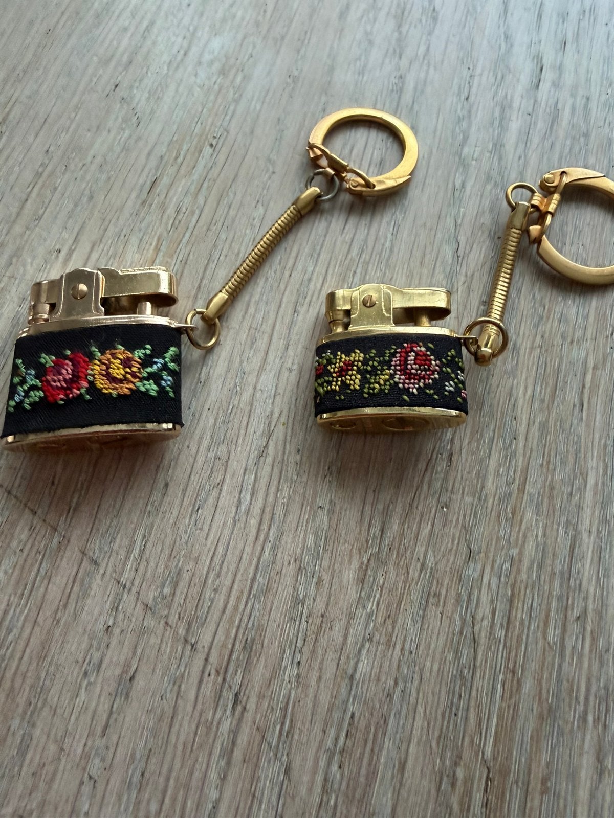 Vintage petit point sleutelhangers aanstekertjes, Ophalen of Verzenden