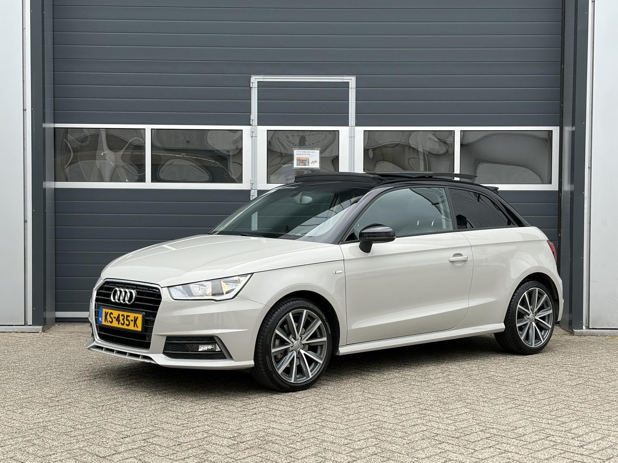 Audi A1 1.4 TFSI Sport Pro Line S | Pano | S Line | Stoel ve, Auto's, Audi, 125 pk, 4 cilinders, 4 stoelen, Leder en Stof