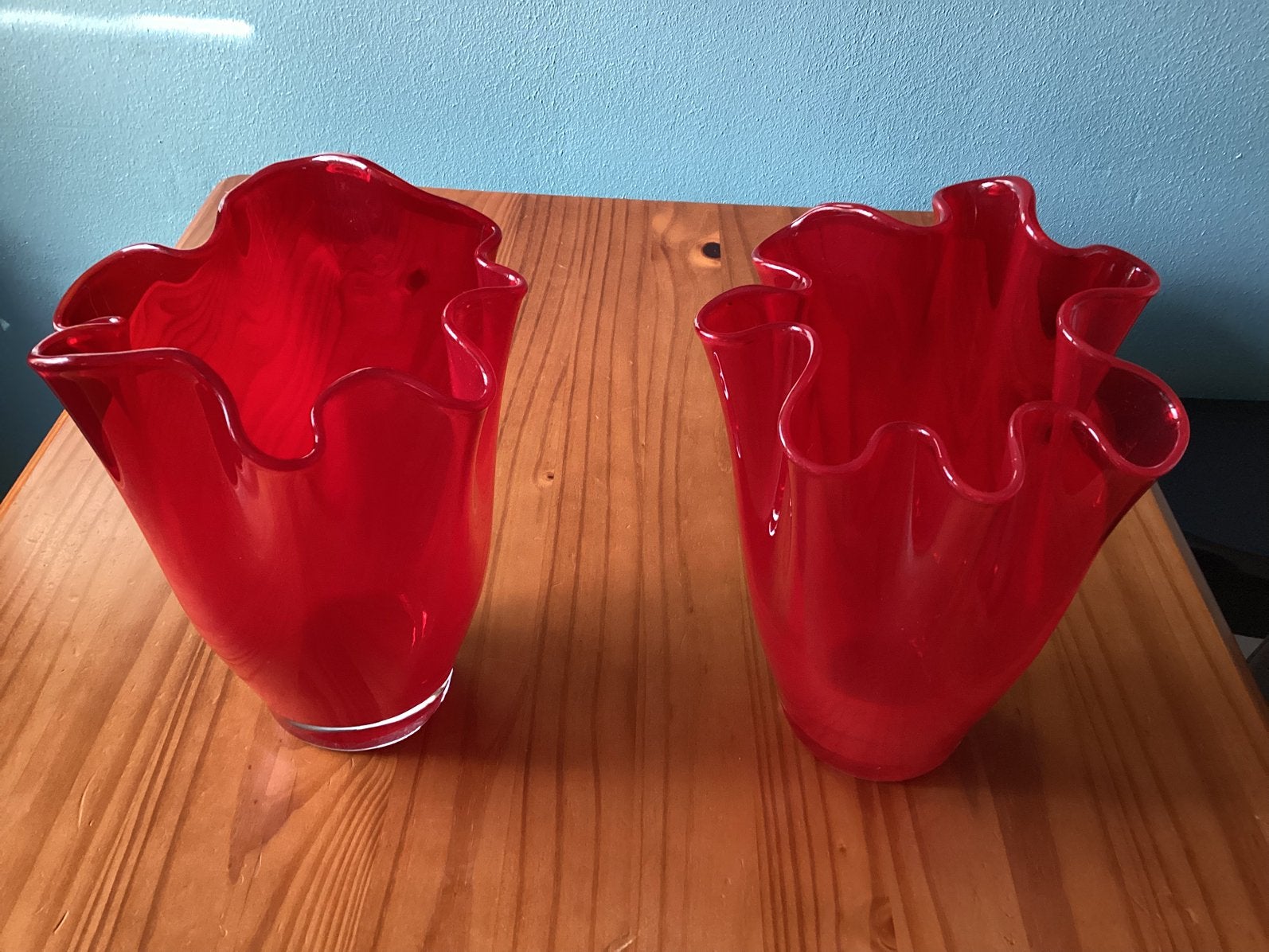 Vazen Rood Glas 2 Stuks,Zie Foto’s., Huis en Inrichting, Woonaccessoires | Vazen, Ophalen, Zo goed als nieuw, Rood, Glas