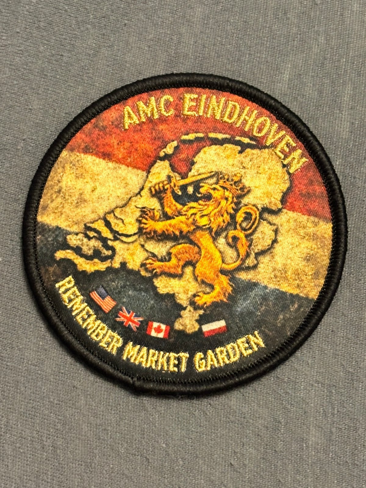 Ambleem AMC Eindhoven remember market garden, Verzenden, Luchtmacht, Nederland, Embleem of Badge