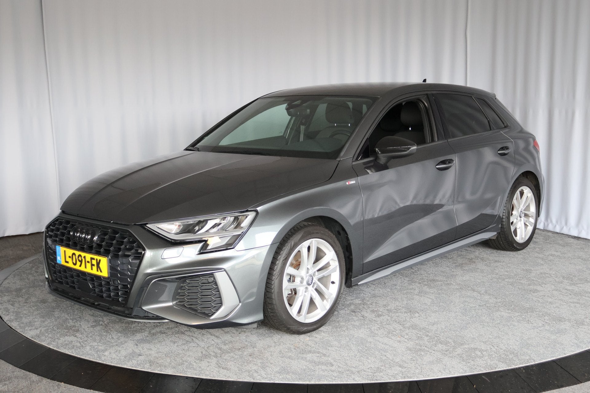 Audi A3 Sportback 35 TFSI/ Automaat S-line , Keyless, ACC, T, Auto's, Dealer onderhouden, Stof, 4 cilinders, Bedrijf