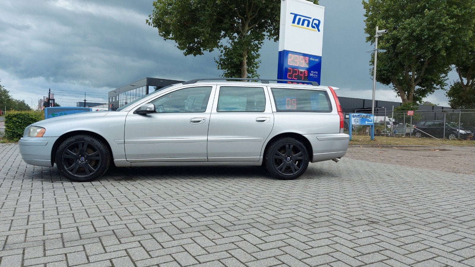 Nap!!Volvo V70 2.5 T momentum.distrubitie vervangen, Voorwielaandrijving, 1800 kg, Zwart, 1504 kg