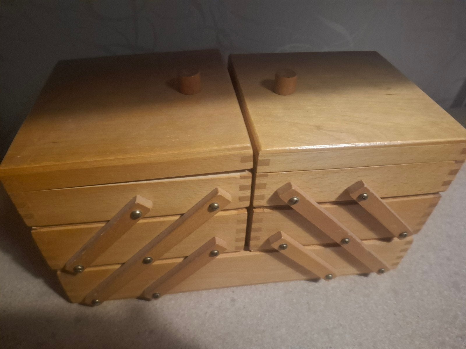Vintage uitklapbare Skandinavische houten naaidoos, Ophalen, Minder dan 50 cm