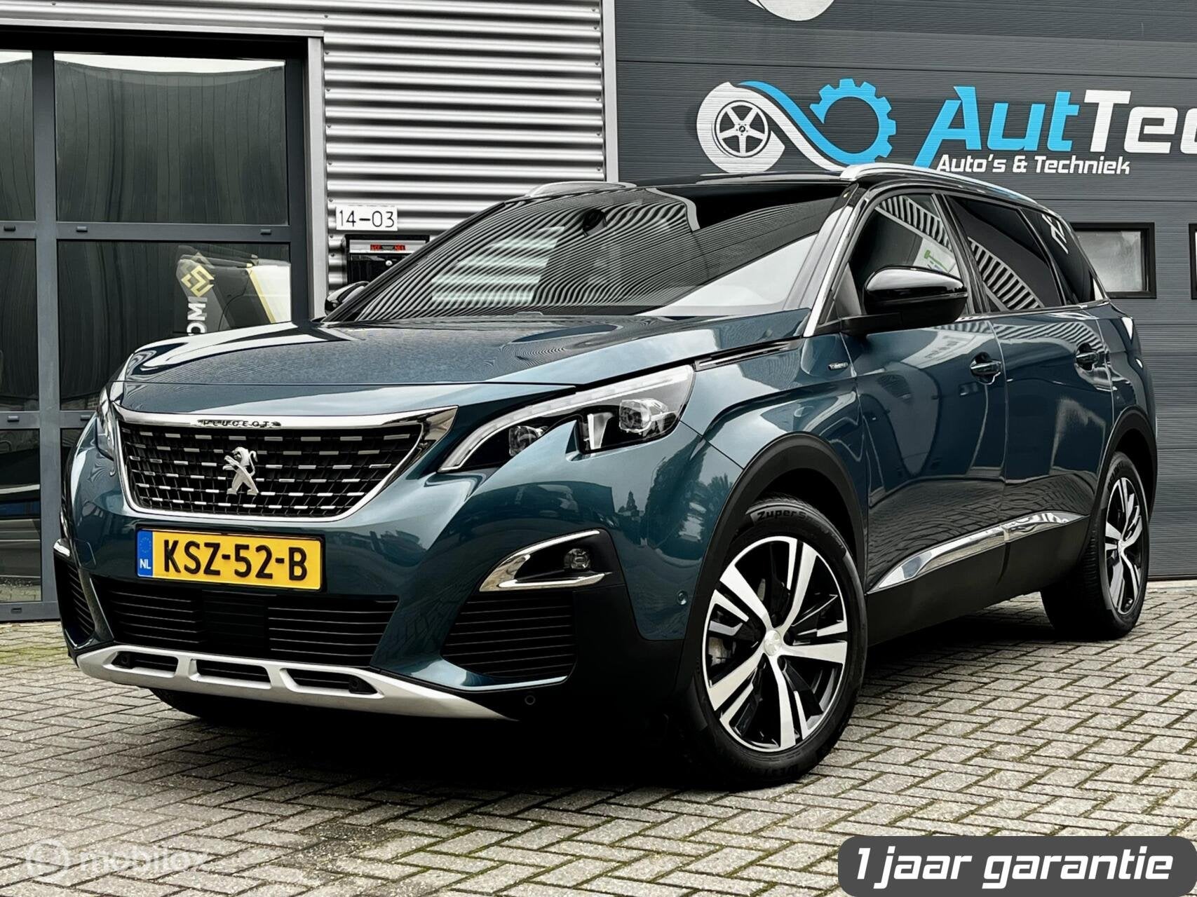 Peugeot 5008 1.2 PureTech Blue Lease GT-Line Pano Led All-in, Auto's, Voorwielaandrijving, Gebruikt, 1199 cc, 7 stoelen