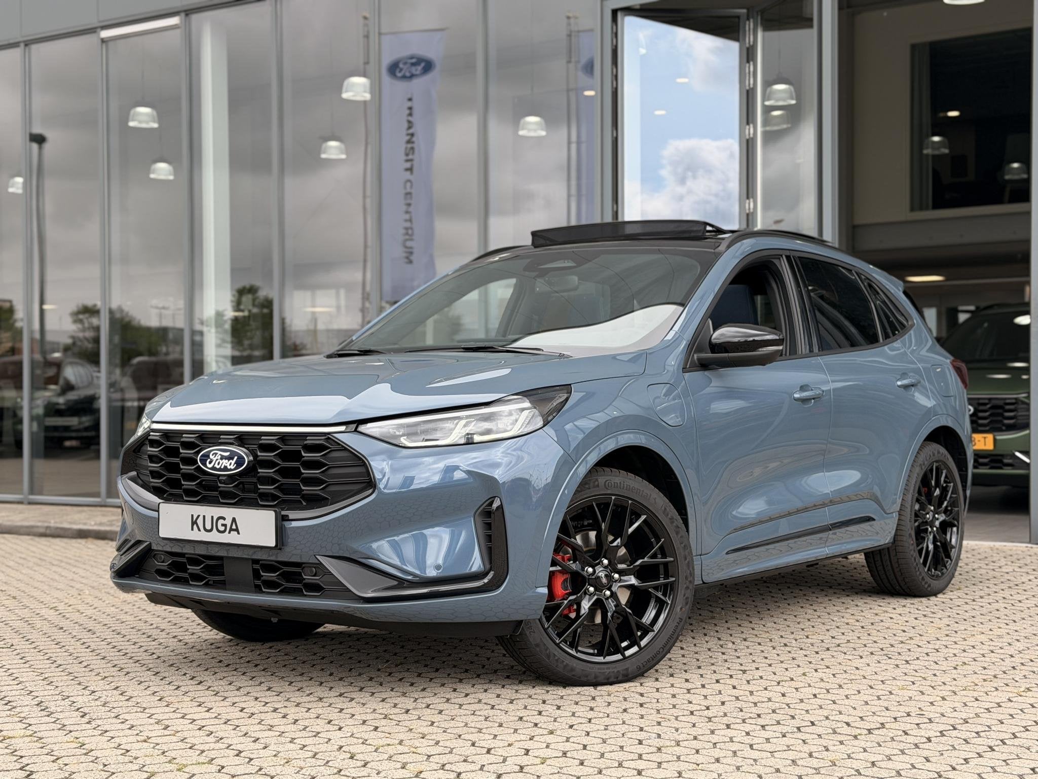 Ford Kuga 2.5 PHEV BlueCruise Edition UIT VOORRAAD I PANORAM, 14 kWh, Euro 6, 4 cilinders, Leder en Stof
