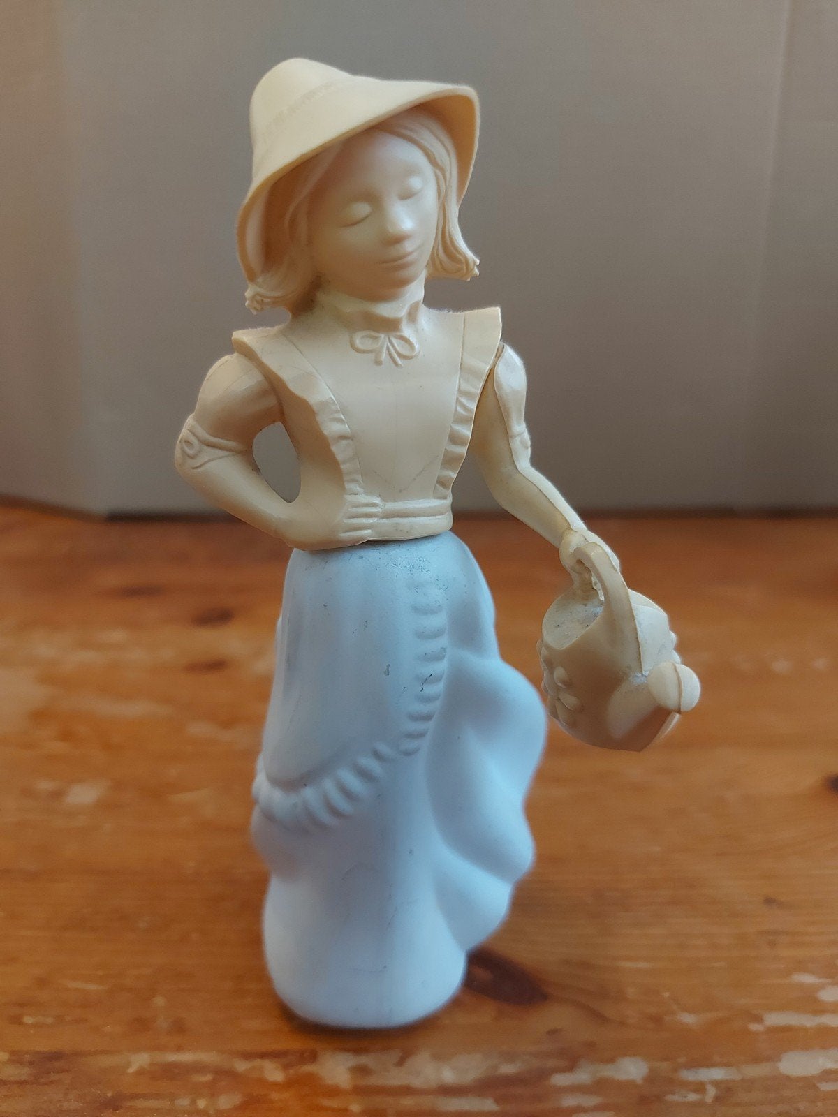 Vintage Avon Sweet Honesty parfumflesje beeldje, Verzamelen, Ophalen of Verzenden, Gebruikt