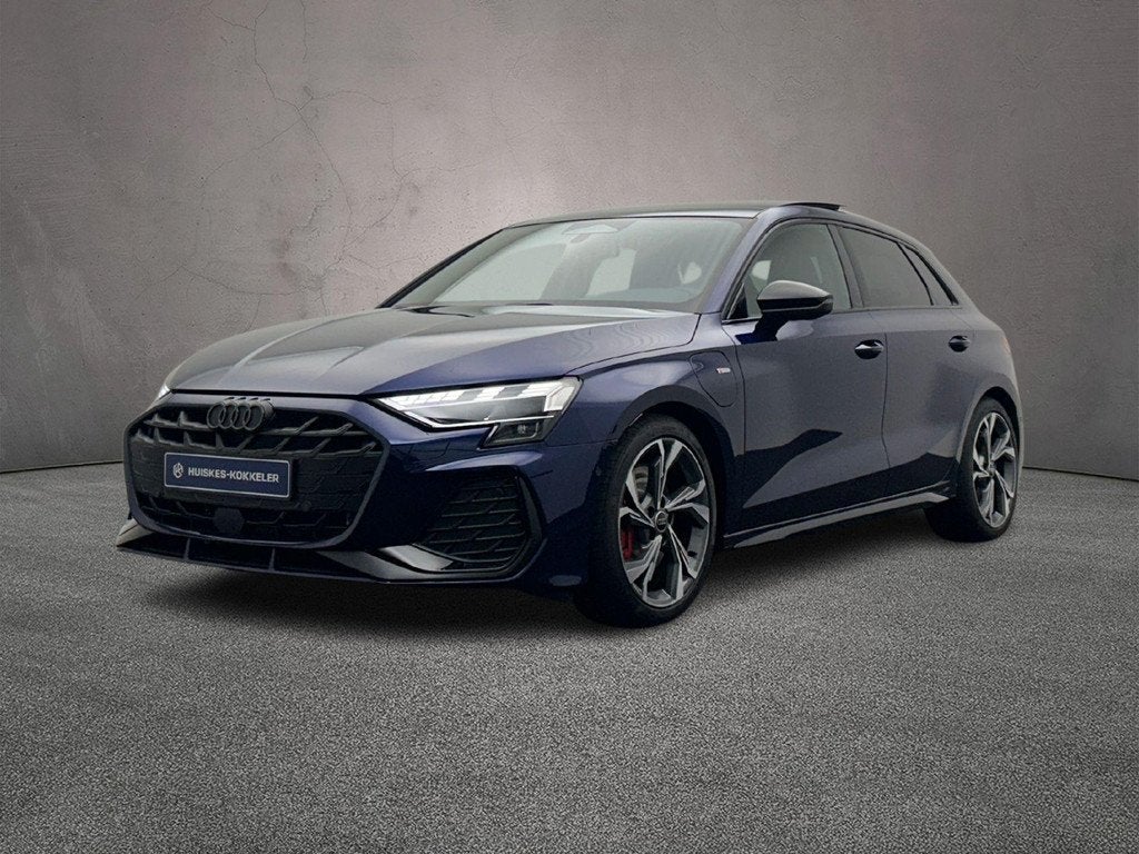 Audi A3 Sportback 45 TFSI e 272PK S edition Competition | Pa, Auto's, Audi, 1498 cc, 4 cilinders, 26 kWh, 71 km/l