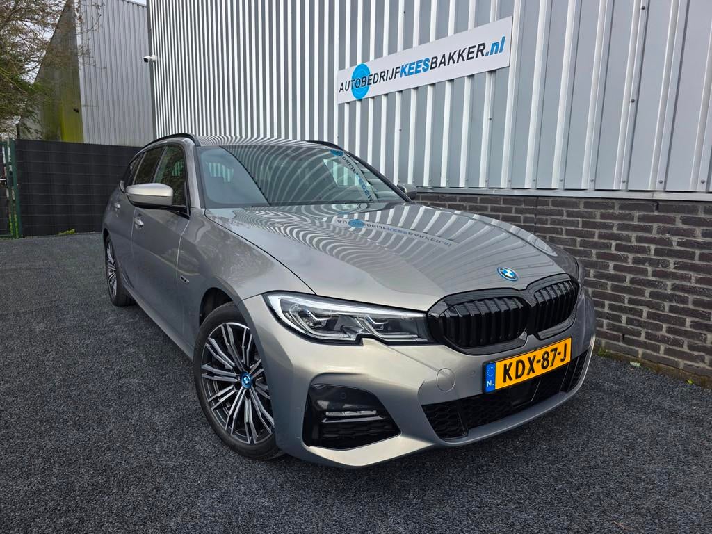 BMW 3-serie Touring 320e M Sport M Sport Pano|Stoel/stuur ve, Auto's, BMW, Automaat, 1998 cc, Gebruikt, 4 cilinders