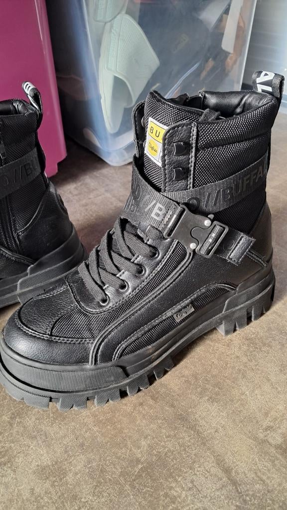 Buffalo boots zwart - maat 41 - zo goed als nieuw, Zwart, Lage of Enkellaarzen, Ophalen of Verzenden, Zo goed als nieuw