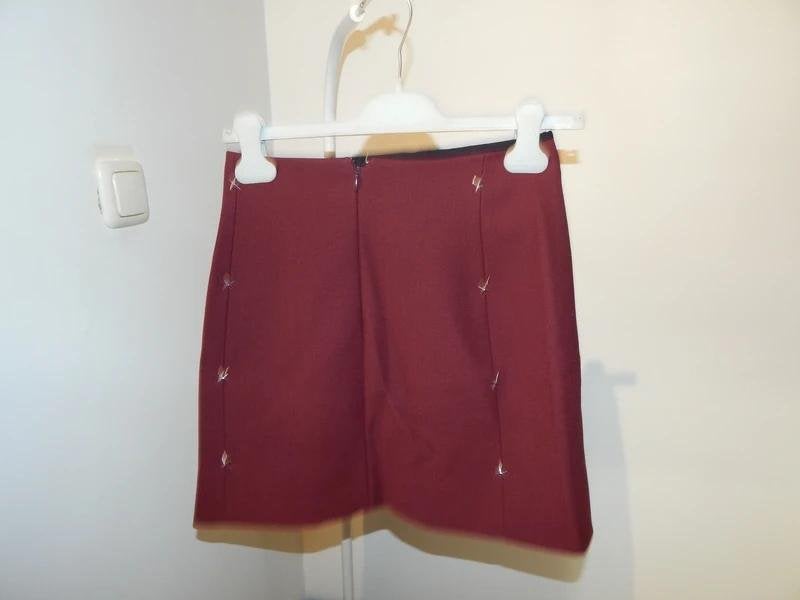 Mugler bordeaux rode rok zilveren hardware sterretjes F36, Kleding | Dames, Rokken, Verzenden, Zo goed als nieuw, Maat 34 (XS) of kleiner