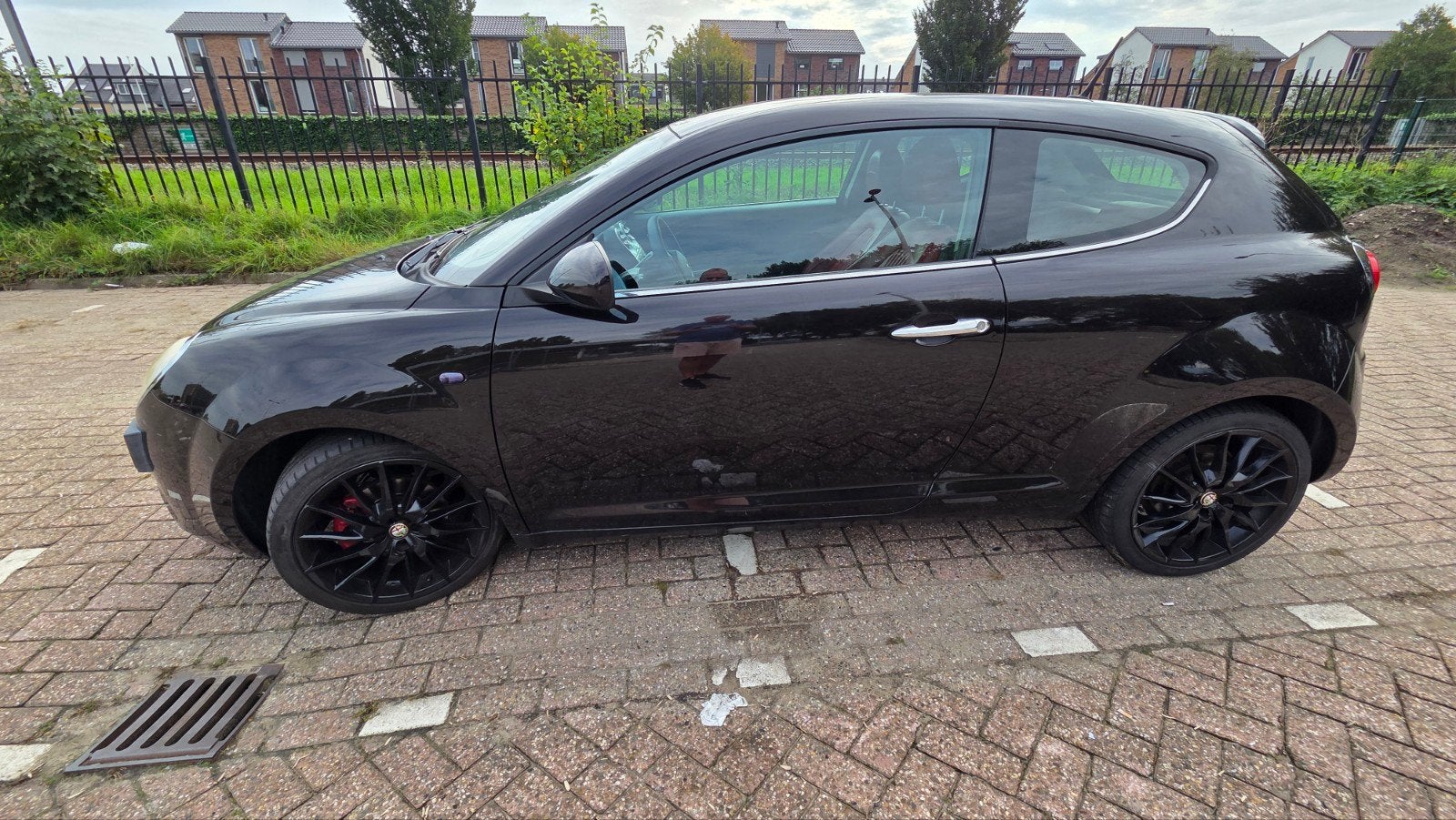 Alfa Romeo MiTo 1.3 D 62KW 2011 Zwart. Lage km stand!, Auto's, Voorwielaandrijving, 28 km/l, 4 cilinders, Zwart