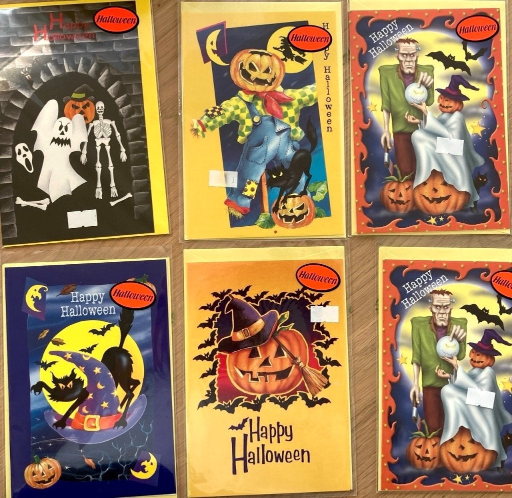 250 Halloween kaarten met enveloppe + Kaartenmolen, Ophalen of Verzenden, Nieuw, Feestartikel, Halloween of Griezel