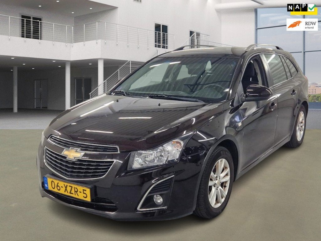 Chevrolet Cruze Station Wagon 1.4T LTZ AIRCO CRUISE NAVI PDC, Voorwielaandrijving, Euro 5, 1380 kg, Gebruikt