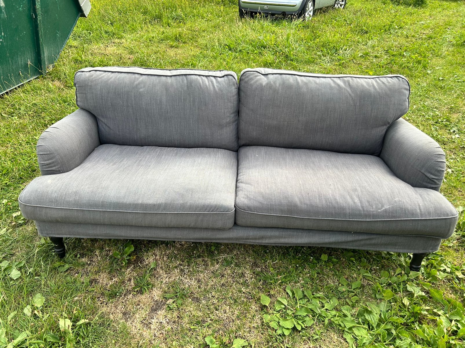 Gratis, Grijze klassieke bank, Huis en Inrichting, Ophalen, Gebruikt, Tweepersoons, 75 tot 100 cm