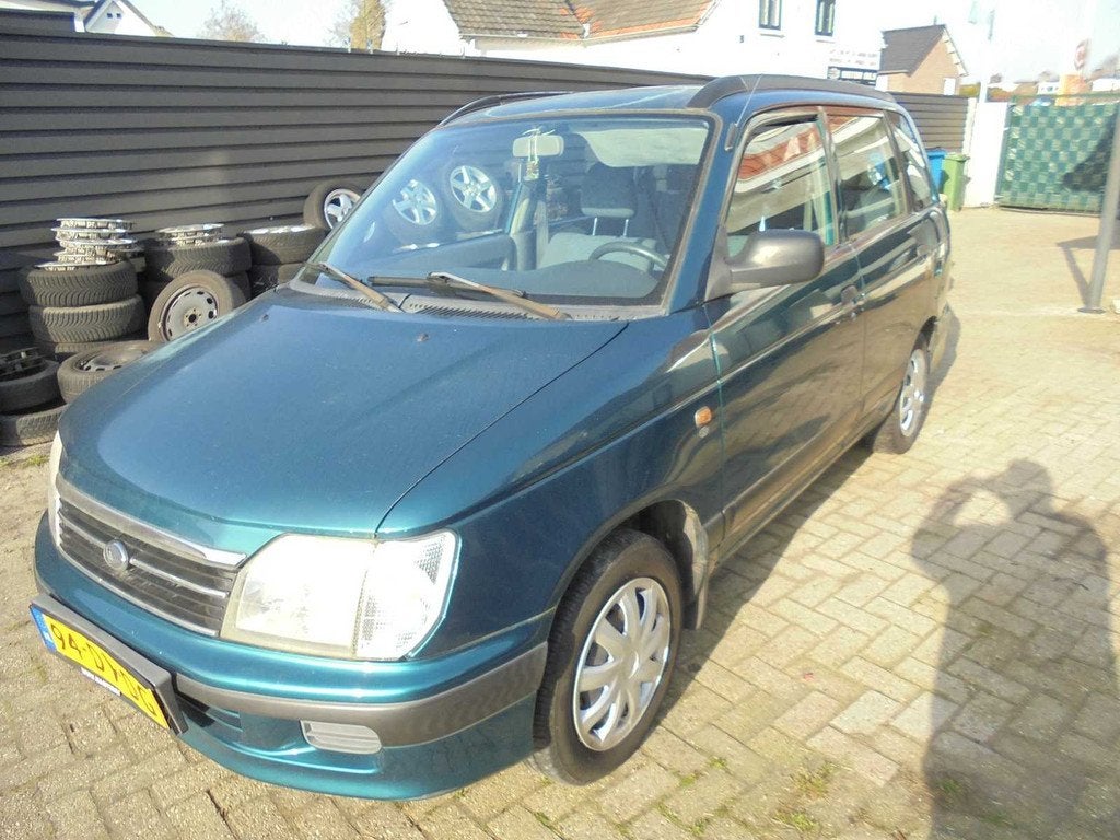 Daihatsu - 2000 - Gran Move - 1.6i-16V Automaat - 94-DV-DG, Auto's, Achterwielaandrijving, 4 cilinders, Origineel Nederlands, Bedrijf