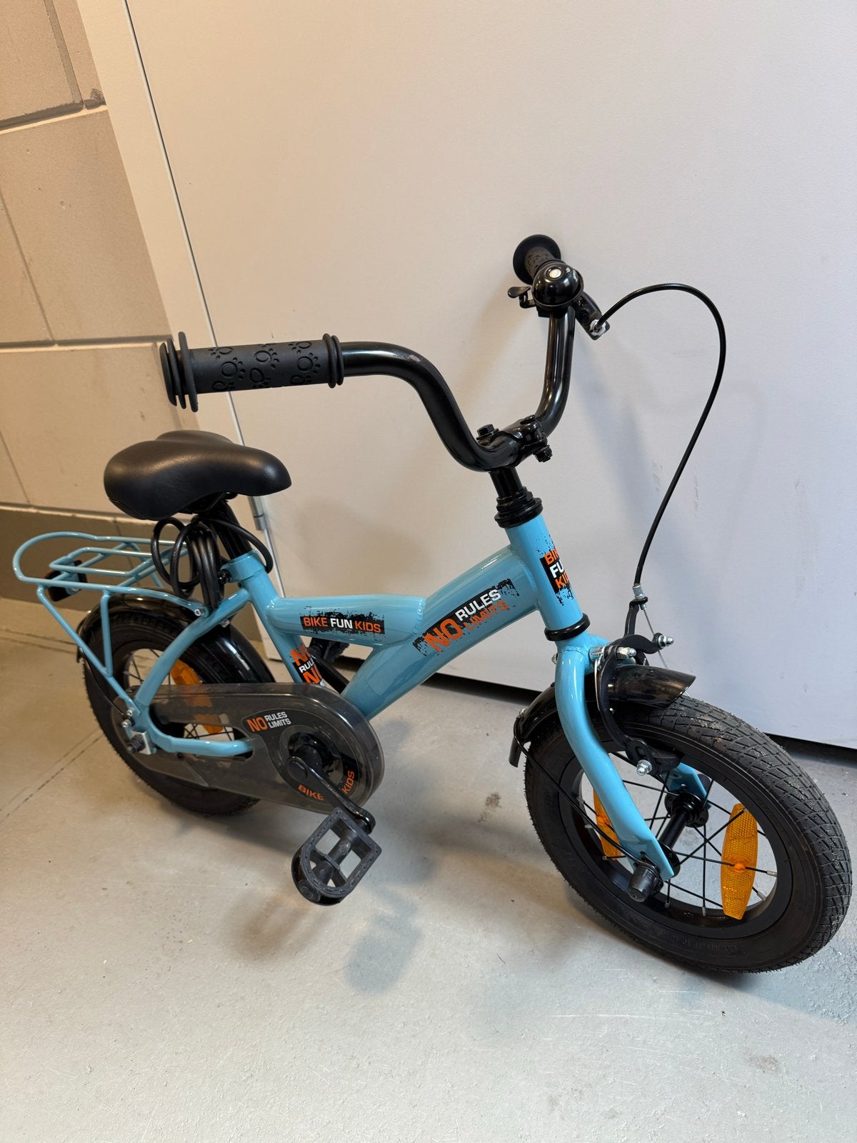 Kinderfiets 12 inch - Zo goed als nieuw, Fietsen en Brommers, Fietsen | Kinderfietsjes, Ophalen, Zo goed als nieuw, Terugtraprem