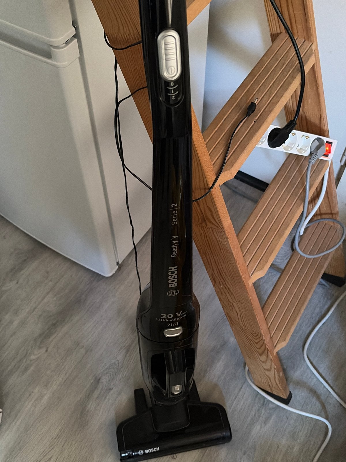 Bosch Readyy'y Serie 2 Steelstofzuiger - Defect, Bosch, Draadloos, Ophalen of Verzenden, Niet werkend