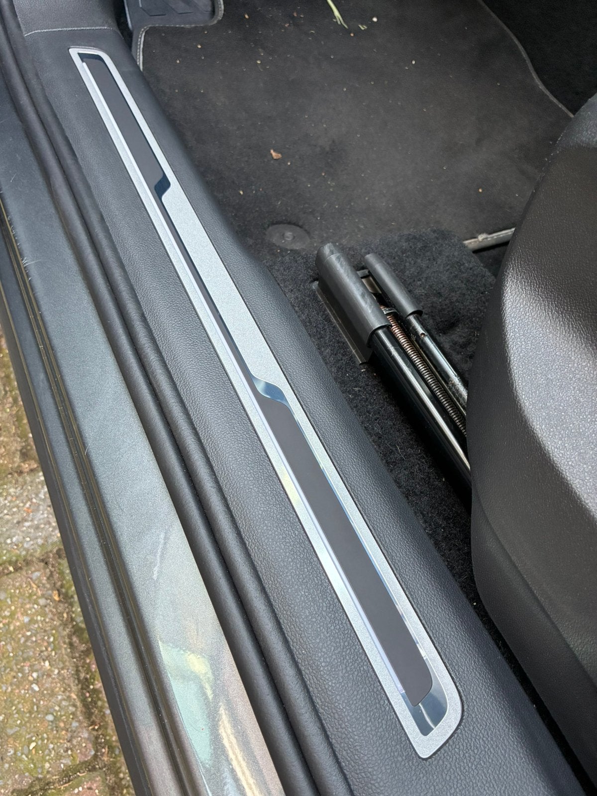 Instaplijsten VW Tiguan (2016+) met LED verlichting, Auto-onderdelen, Interieur en Bekleding, Ophalen, Gebruikt, Volkswagen