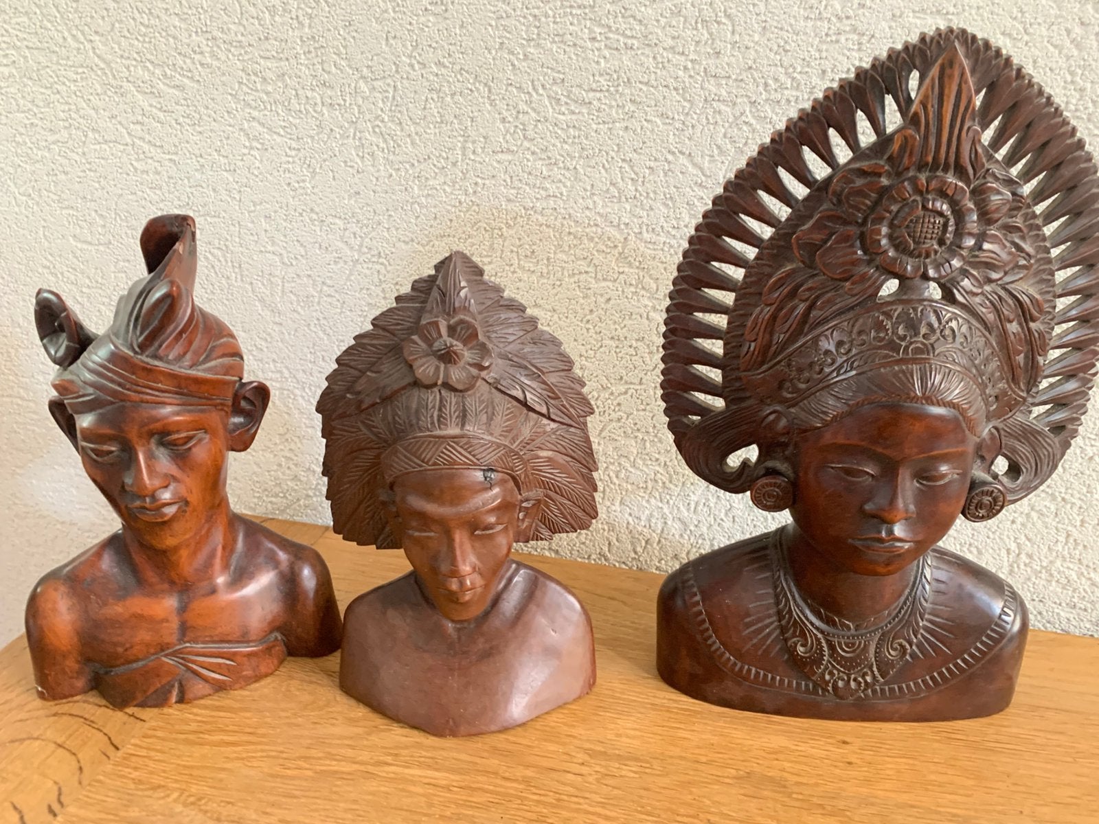 Indonesie Balinese hardhouten bustebeelden, Ophalen of Verzenden, 20 - 50 cm, Beeld, Hout