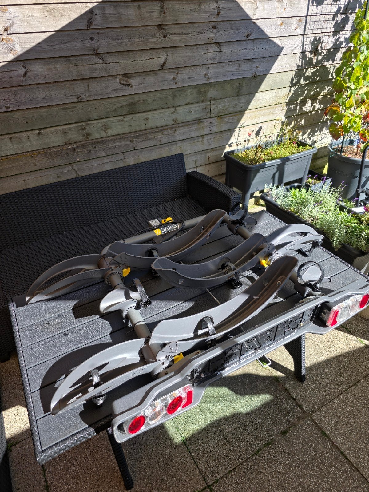 Fietsendrager Saris Thelma voor 3 Racefietsen of 3 MTB, Auto diversen, Ophalen, 3 fietsen of meer, Gebruikt, Brede banden