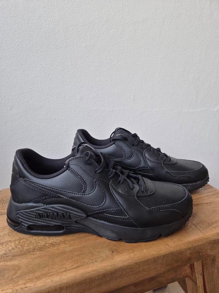 NIEUWE Nike Air Max Excee Leather maat 43 zwart, Nike Air, Nieuw, Ophalen of Verzenden, Sportschoenen