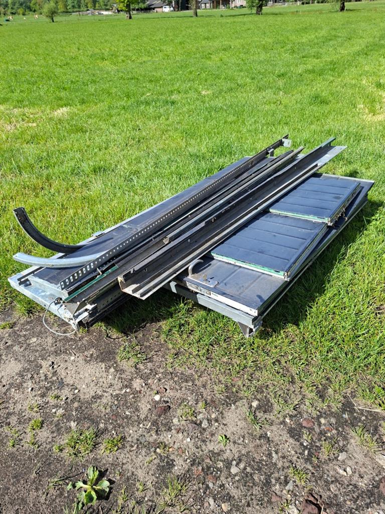 Overhead deur garage., Doe-het-zelf en Verbouw, Deuren en Horren, Ophalen of Verzenden, 120 cm of meer, Garagedeur, 215 cm of meer