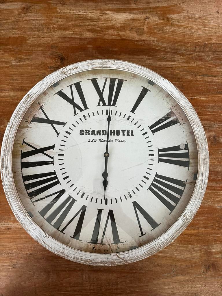 Vintage klok, Grand hotel Paris, Huis en Inrichting, Woonaccessoires | Klokken, Ophalen, Gebruikt, Analoog, Wandklok