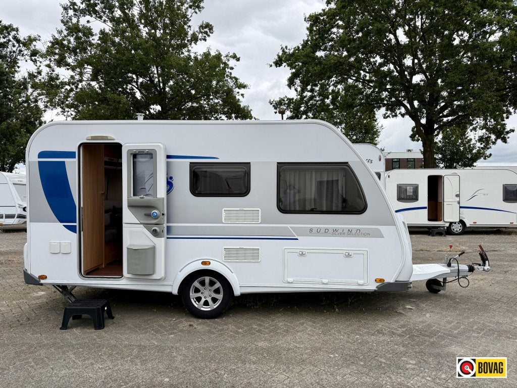 Knaus Sudwind Silver Selection 420 QD, Bedrijf, Treinzit, Tot en met 3, 4 tot 5 meter