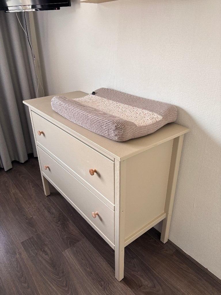 Babykamer set commode, kast en ledikant, Ophalen, Gebruikt, 50 tot 70 cm, 100 cm of meer