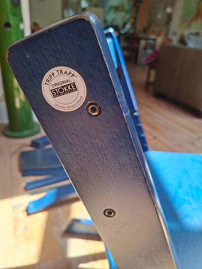 2 stuks Stokke Tripp Trapp kinderstoelen Blauw, Ophalen of Verzenden, Zo goed als nieuw, Meegroeistoel, Gordel(s)