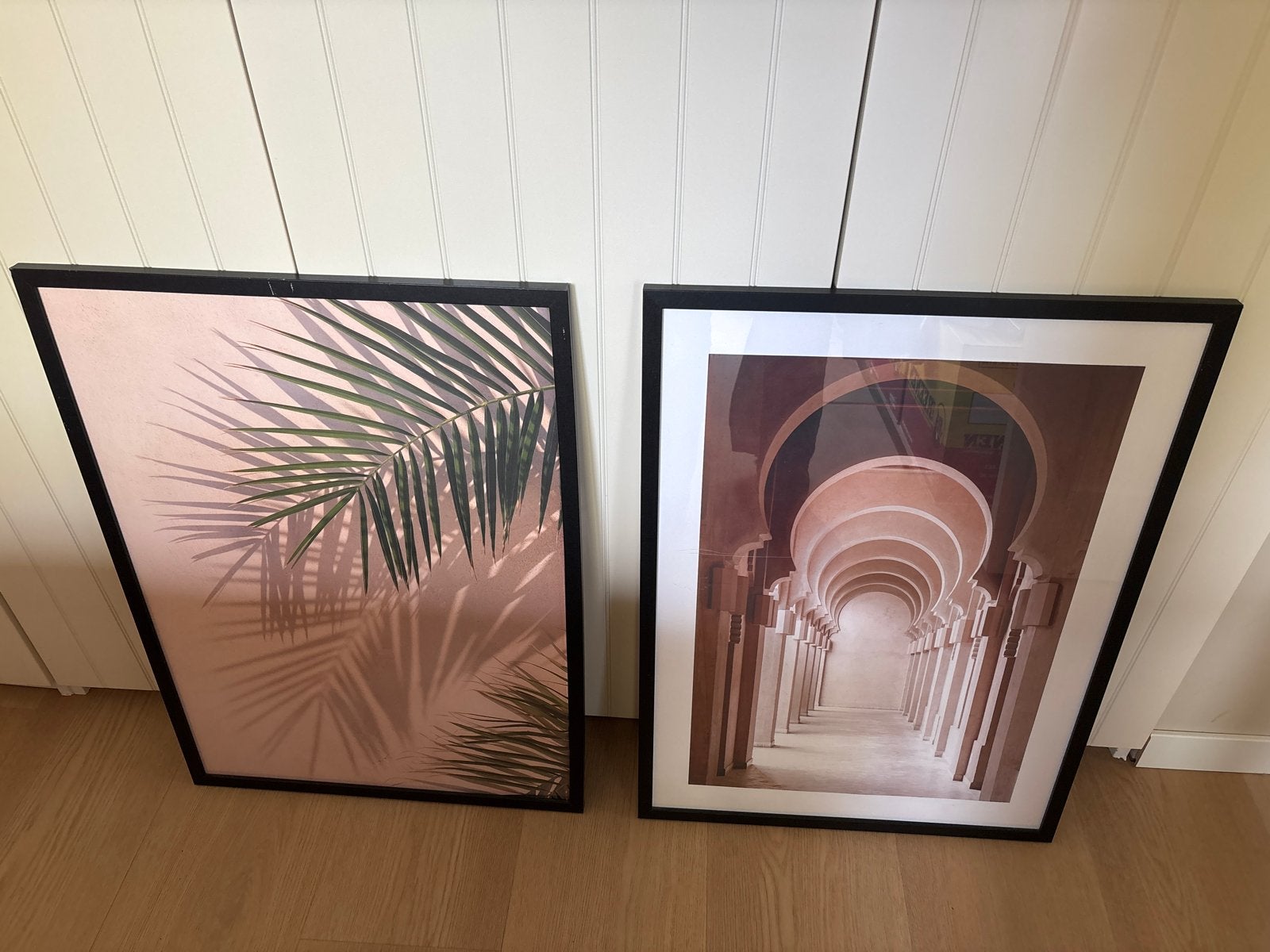 2 ingelijste posters voor aan de muur, Verzamelen, Posters, Rechthoekig Staand, Met lijst, Ophalen of Verzenden, Zo goed als nieuw