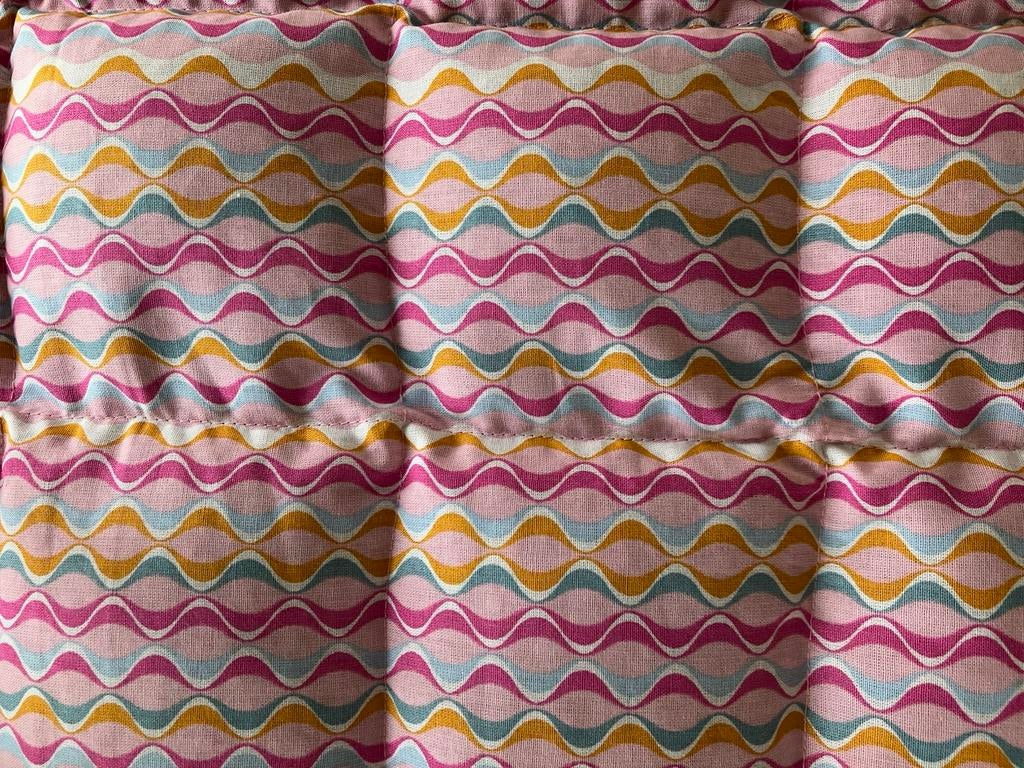 Lekker koud . Verkoelend kussen . Warmtekussen. Retrostof, Ophalen, Nieuw, Roze, Rechthoekig