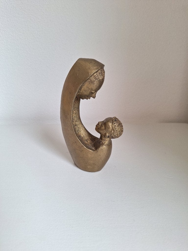 bronzen beeldje uit Afrika moeder met kind, Minder dan 20 cm, Ophalen of Verzenden, Brons, Beeld