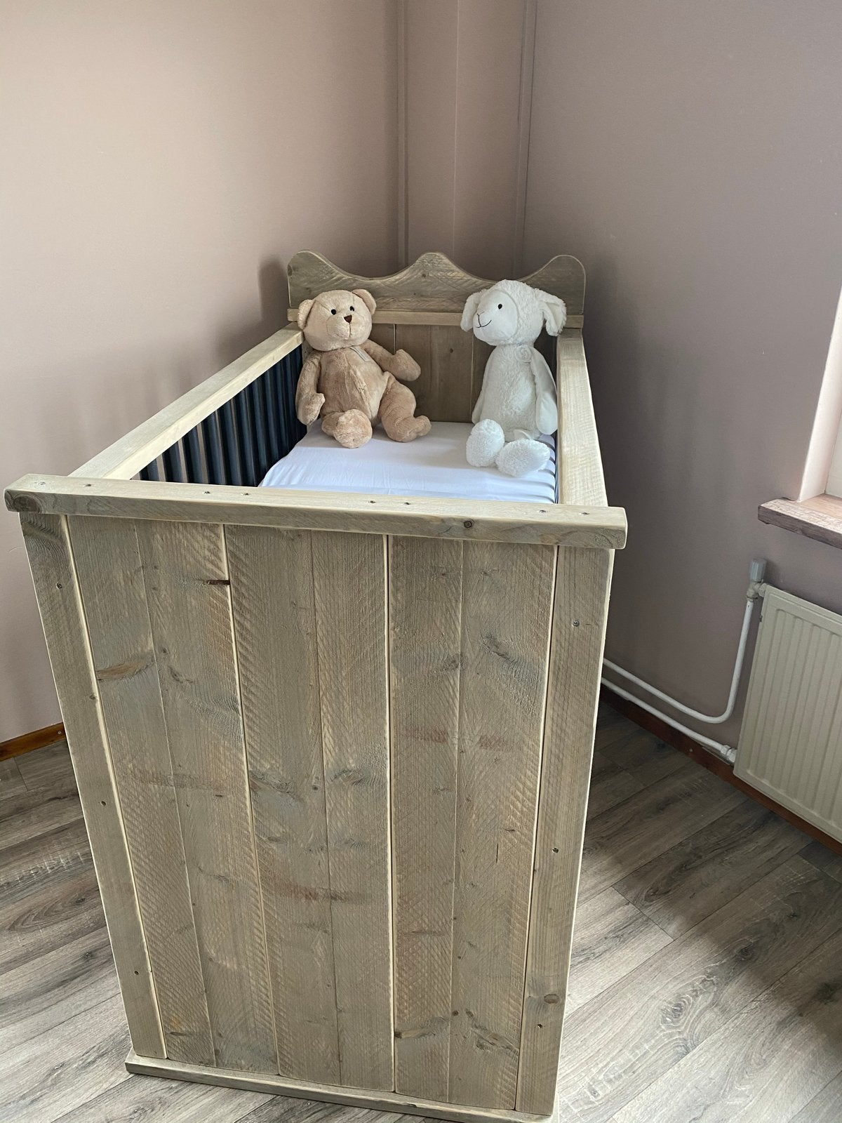 Complete Babykamer: Ledikant, Commode en Kledingkast, Kinderen en Baby's, Kinderkamer | Complete kinderkamers, Ophalen, Gebruikt