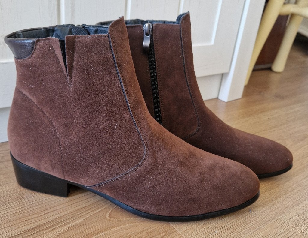 Bruine heren enkel laarzen maat 42 (NIEUW), Bruin, Boots, Nieuw, Ophalen of Verzenden