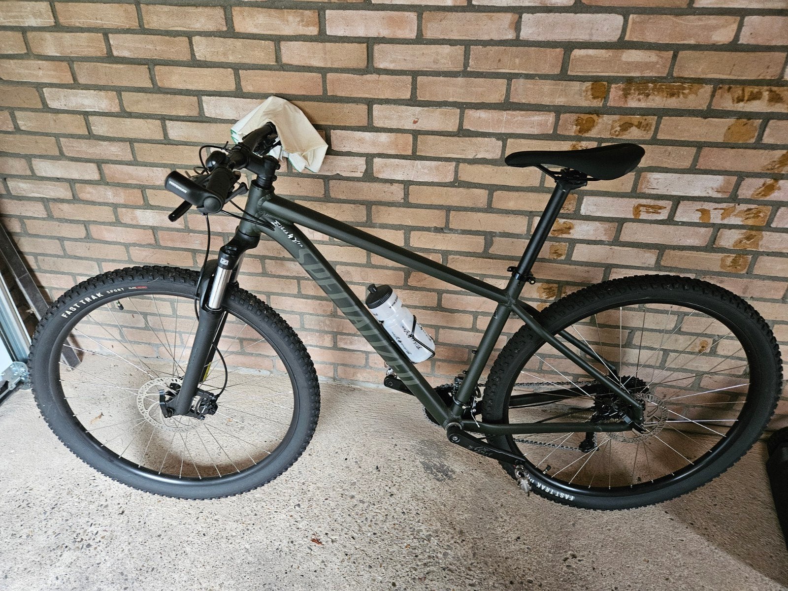 Specialized Rockhopper Mountainbike - Niet eens gebruikt, Hardtail, Heren, Zo goed als nieuw, Schijfrem