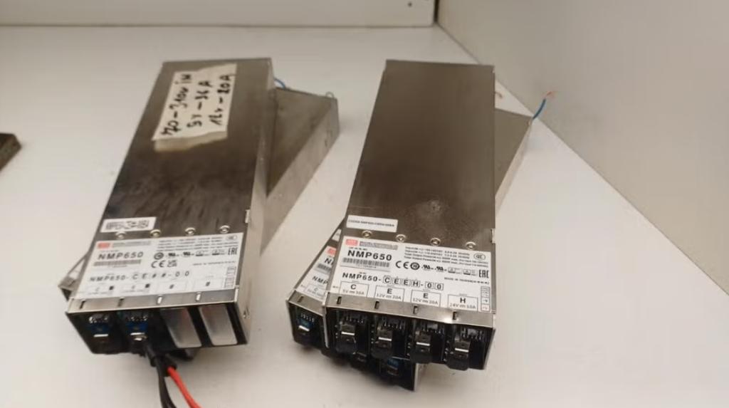 Mean well voedingen 650W, Ophalen of Verzenden, Zo goed als nieuw